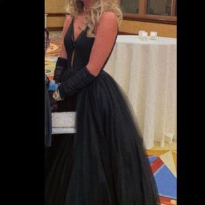 Macduggall black tulle prom dress size 0